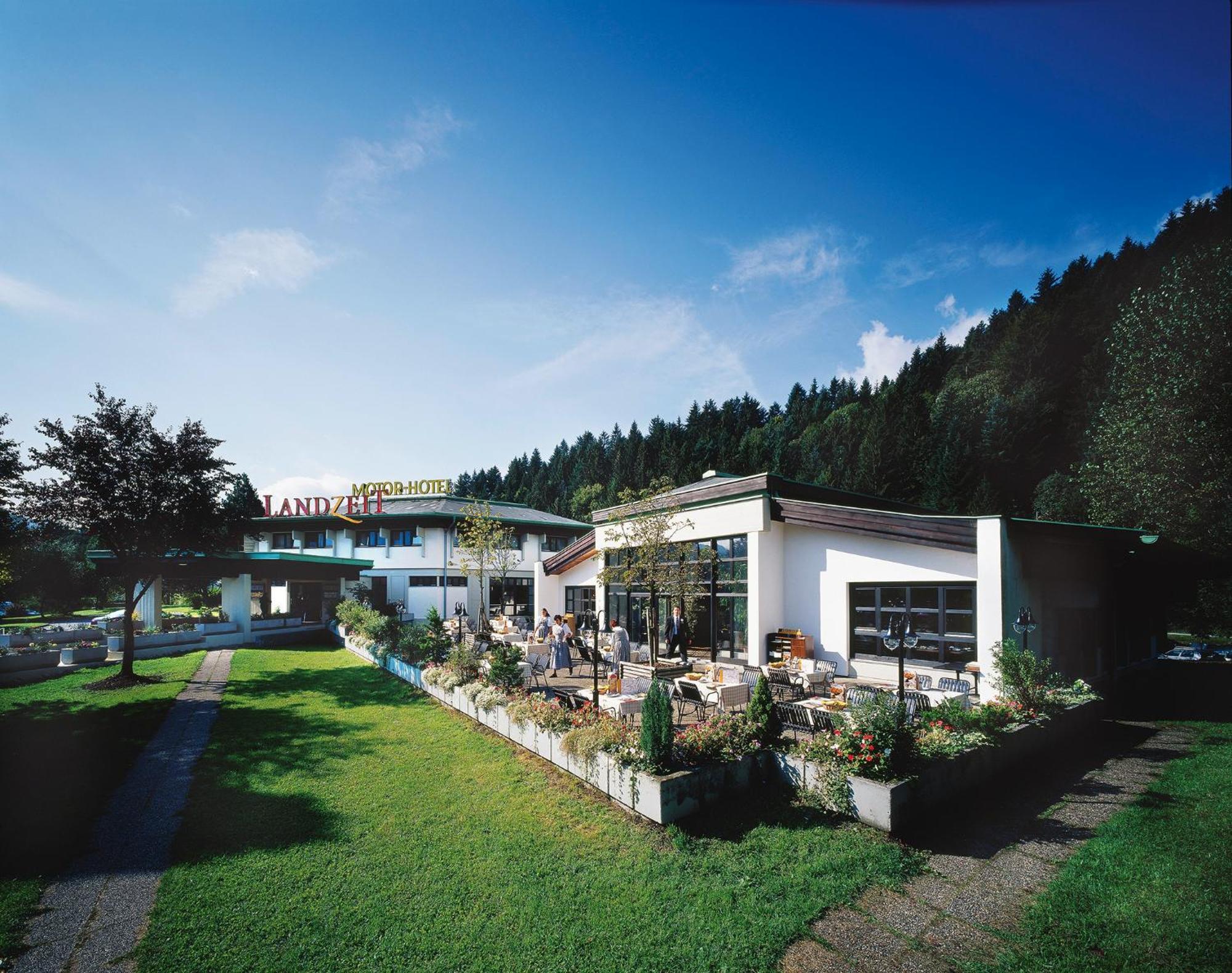 Landzeit Restaurant Angath Hotel Exterior photo
